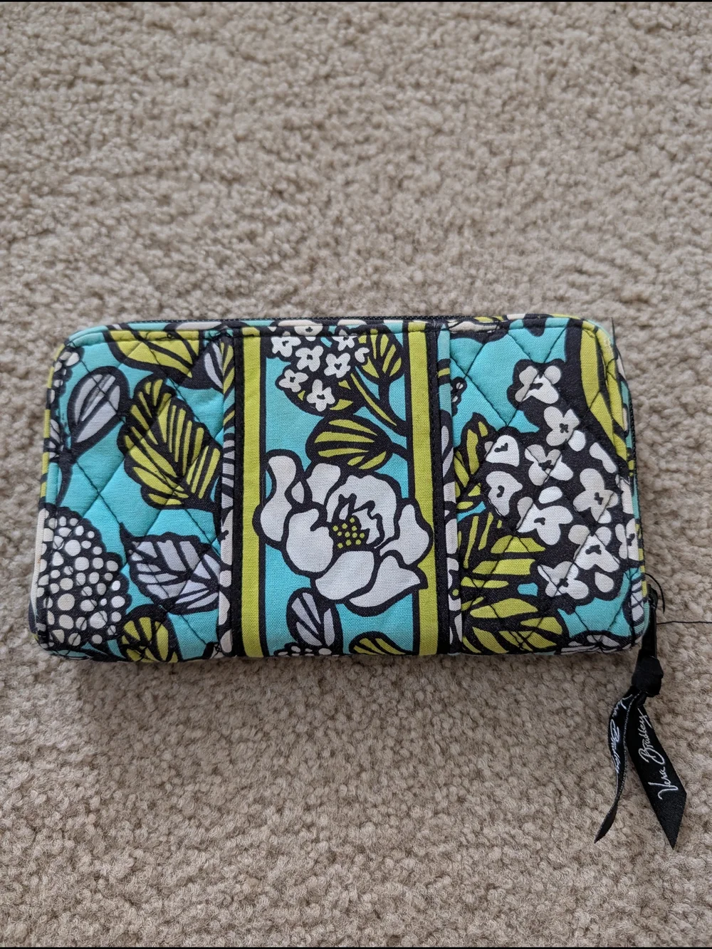 Vera Bradley Quilted Floral Zip Wallet in Turquoise & Lime Island Bloom - Picture 2 of 3